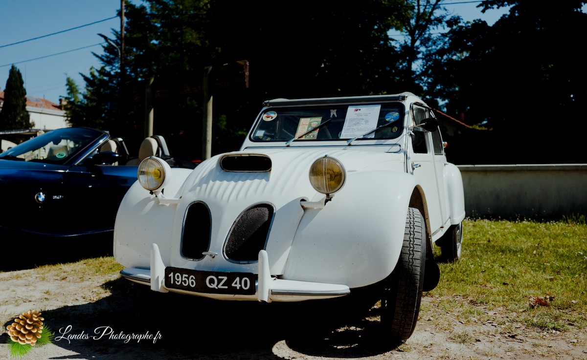 🚗 Car & Moto Addiction à Soustons : Le Charme Intemporel des Belles Anciennes